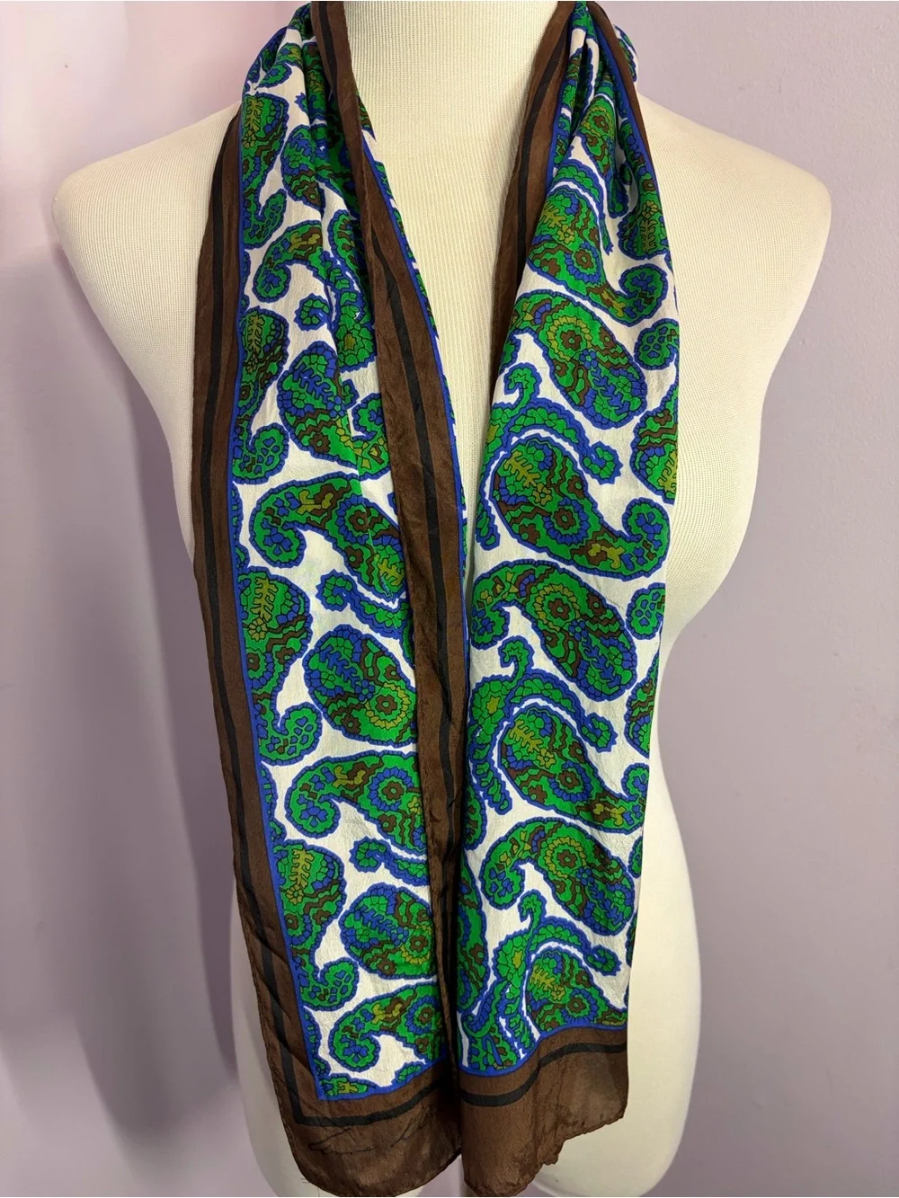Anne Klein vintage bold